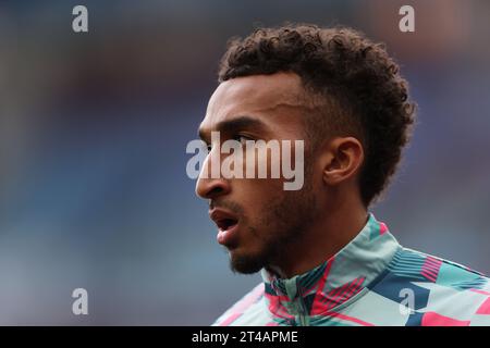 Birmingham, Großbritannien. Oktober 2023. Jacob Brown aus Luton Town während des Premier League-Spiels im Villa Park, Birmingham. Der Bildnachweis sollte lauten: Cameron Smith/Sportimage Credit: Sportimage Ltd/Alamy Live News Stockfoto