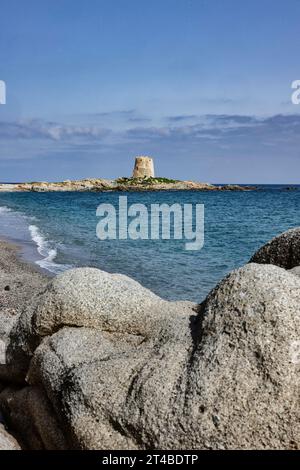 Torre di Bari Sardo, historischer spanischer Wachturm aus dem 16. Jahrhundert, Bari Sardo, Ogliastra, Sardinien, Italien Stockfoto