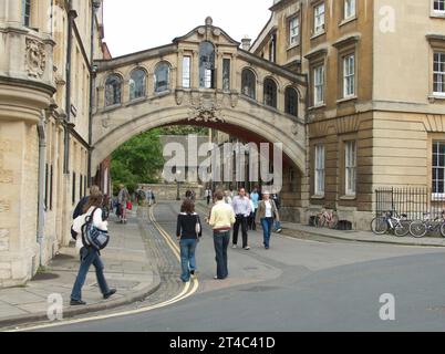 Hertford Bridge, bekannt als die Seufzerbrücke in Oxford, Großbritannien. Stockfoto