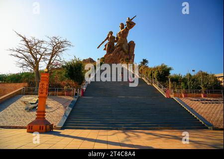 Statue genannt Denkmal der afrikanischen Renaissance in Dakar, Senegal Stockfoto