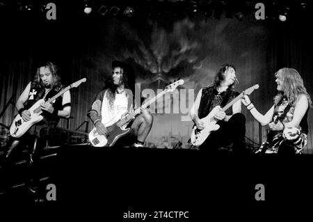 Italien Monza 10.06.2000: Adrian Smith, Dave Murray, Steve Harris und Janick Gers von The Iron Maiden während des Konzerts bei The Gods of Metal Stockfoto