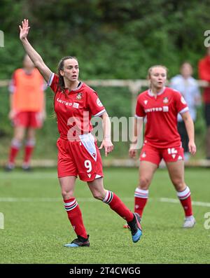 Rhosymedre, Wrexham County Borough, Wales. Oktober 2023. --- während der Wrexham Association Football Club Women V die New Saints of Oswestry Town & Llansantffraid Football Club/The New Saints Women im Y Stadiwm Roc/The Rock Stadium, im Genero Adran Premier. (Kreditbild: ©Cody Froggatt/Alamy Live News) Stockfoto