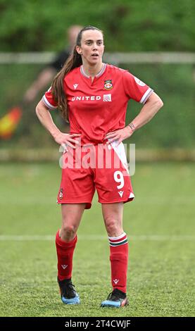 Rhosymedre, Wrexham County Borough, Wales. Oktober 2023. Wrexham's Rosie Hughes, Wrexham Association Football Club Women V The New Saints of Oswestry Town & Llansantffraid Football Club/The New Saints Women im Y Stadiwm Roc/The Rock Stadium, im Genero Adran Premier. (Kreditbild: ©Cody Froggatt/Alamy Live News) Stockfoto