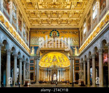 Das Innere der Basilika Saint Paul vor den Mauern, Rom, Italien Stockfoto