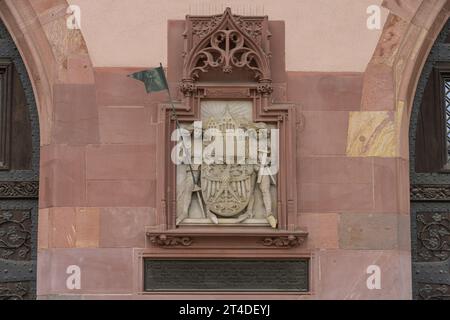 Steinmetzarbeit, Relief, Wappen, Rathaus Römer, Frankfurt, Hessen, Deutschland Stockfoto