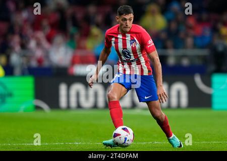 Madrid, Spanien. Oktober 2023. Nahuel Molina von Atletico de Madrid spielte am 29. Oktober im Civitas Metropolitano Stadion in Madrid, Spanien, während des Liga-Spiels zwischen Atletico de Madrid und Deportivo Alaves. (Foto: Cesar Cebolla/PRESSINPHOTO) Credit: PRESSINPHOTO SPORTS AGENCY/Alamy Live News Stockfoto