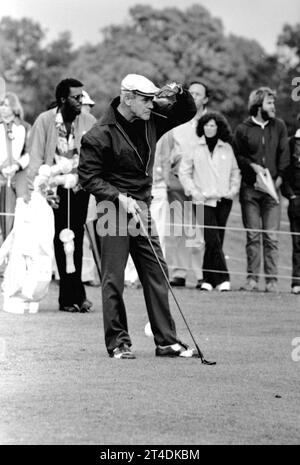 THE GLEN CAMPBELL LOS ANGELES IM RIVIERA COUNTRY CLUB, PACIFIC PALISADES; Februar 1979 ; JACK LEMMON Credit: Lynn McAfee / Performing Arts Images www.performingartsimages.com Stockfoto