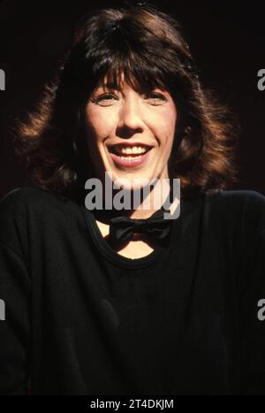 LILY TOMLIN ;Mary Jean 'Lily' Tomlin; geb. 1. September 1939; US-amerikanische Schauspielerin, Komikerin, Schriftstellerin, Sängerin und Produzent ; 1981 ; Credit: Lynn McAfee / Performing Arts Images www.performingartsimages.com Stockfoto