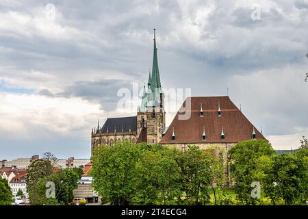 Erfurter Kathedrale und Kollegialkirche der Heiligen Maria, Erfurt, Deutschland. Martin Luther wurde 1507 in der Kathedrale geweiht Stockfoto