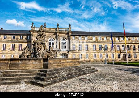 Neues Schloss, Neuer Palast und Margrafiebrunnen in Bayreuth. Entworfen von Elias Raentz im Jahr 1699-1705 als Denkmal für Margrave Christia Stockfoto