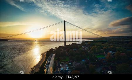 Wunderschöne Aufnahmen, die tagsüber und abends in Manchester aufgenommen wurden Stockfoto