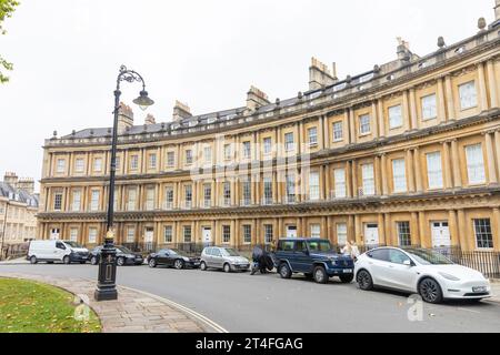 The Circus Bath, Stadthäuser mit georgianischer Architektur im Stadtzentrum von Bath, UNESCO-Weltkulturerbe, Somerset, England, Großbritannien, 2023 Stockfoto