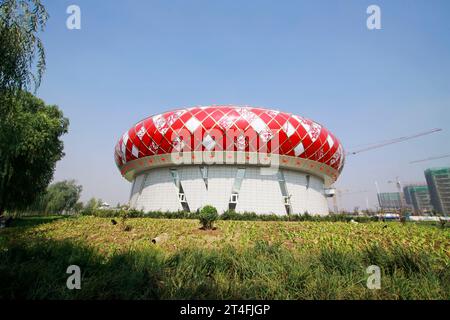 LUANNAN COUNTY - 18. SEPTEMBER: Kunstmuseum Architekturaufführung am 18. September 2014, Luannan County, Provinz Hebei, China Stockfoto