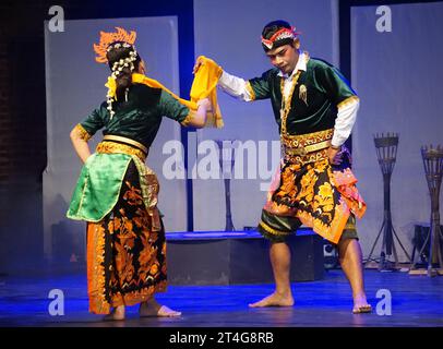 Tayub Sukowati Tanz aus Sragen Central Java, Indonesien. Stockfoto