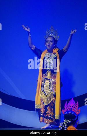 Tayub Sukowati Tanz aus Sragen Central Java, Indonesien. Stockfoto