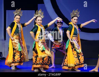 Tayub Sukowati Tanz aus Sragen Central Java, Indonesien. Stockfoto