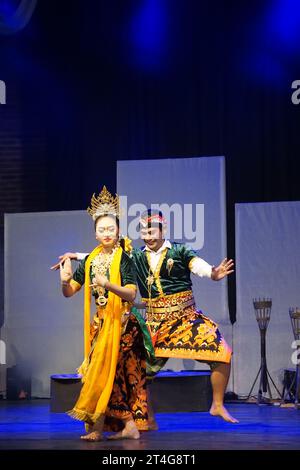 Tayub Sukowati Tanz aus Sragen Central Java, Indonesien. Stockfoto