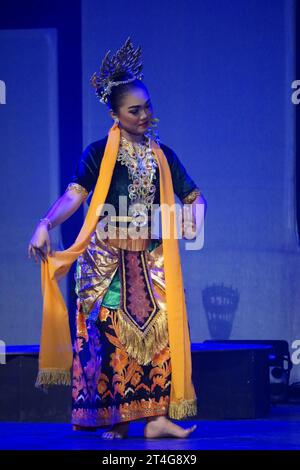 Tayub Sukowati Tanz aus Sragen Central Java, Indonesien. Stockfoto