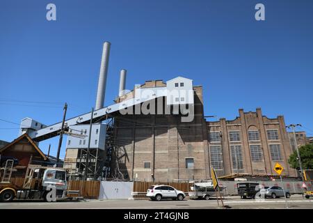 Sydney, Australien. 31. Oktober 2023. Die Biennale von Sydney hat heute bekannt gegeben, dass die Künstler, Schauplätze und das erste Programm für die Ausgabe 2024 mit dem Titel Ten Thousand Sonnen vom 9. März bis 10. Juni 2024 kostenlos der Öffentlichkeit präsentiert werden. Abgebildet: White Bay Power Station, 28 Robert Street, Rozelle. Richard Milnes/Alamy Live New Stockfoto