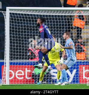 Coventry, Großbritannien. 30. Oktober 2023. *** Während des EFL Sky Bet Championship-Spiels zwischen Coventry City und West Bromwich Albion in der CBS Arena, Coventry, England am 30. Oktober 2023. Foto von Stuart Leggett. Nur redaktionelle Verwendung, Lizenz für kommerzielle Nutzung erforderlich. Keine Verwendung bei Wetten, Spielen oder Publikationen eines einzelnen Clubs/einer Liga/eines Spielers. Quelle: UK Sports Pics Ltd/Alamy Live News Stockfoto