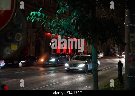 Eindrücke von 'Gürtel' bei Nacht, Wien, eine Ader von Wien und eine zentrale Meile von Wiens Nachtleben Stockfoto