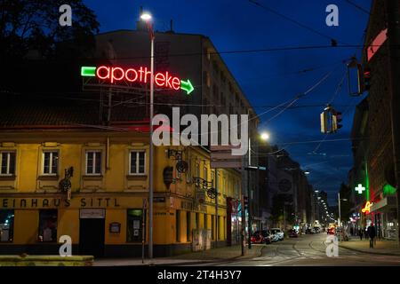 Eindrücke von 'Gürtel' bei Nacht, Wien, eine Ader von Wien und eine zentrale Meile von Wiens Nachtleben Stockfoto