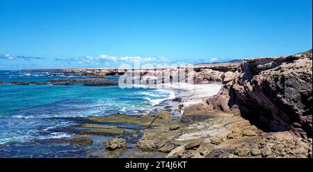 Blick auf Playa de los Ojos - Strand Los Ojos - bei El Puerto de la Cruz, Halbinsel Jandia, Fuerteventura, Kanarische Inseln, Spanien - 21.09.2023 Stockfoto