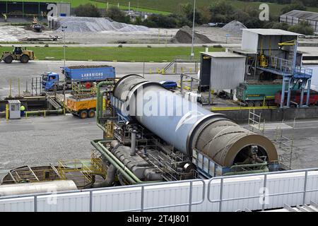 Tienen, Belgien. 31. Oktober 2023. Die Abbildung zeigt die Tiense Suikerraffinaderij - Raffinerie Tirlemontoise, in Tienen, Dienstag, 31. Oktober 2023. BELGA PHOTO ERIC LALMAND Credit: Belga News Agency/Alamy Live News Stockfoto