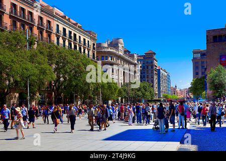 La Rambla ist eine berühmte Straße in Barcelona, Spanien. Stockfoto