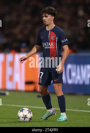 Paris, Frankreich. Oktober 2023. Vitinha von PSG während des Spiels der UEFA Champions League im Parc des Princes in Paris. Der Bildnachweis sollte lauten: Jonathan Moscrop/Sportimage Credit: Sportimage Ltd/Alamy Live News Stockfoto