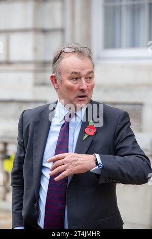 London, Großbritannien. 31. Oktober 2023. Simon Hart MP, Chief Whip wird in Whitehall gesehen. Credit: Richard Lincoln/Alamy Live News Stockfoto