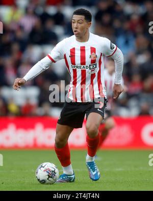 Jobe Bellingham von Sunderland in Aktion während des Sky Bet Championship Matches im Stadium of Light in Sunderland. Bilddatum: Samstag, 28. Oktober 2023. Stockfoto