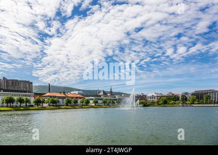 Blick über den See Lille Lungegardsvannet in der norwegischen Stadt Bergen Stockfoto