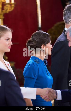 Madrid. Spanien. 20231031 nimmt Königin Letizia von Spanien am 31. Oktober 2023 in Madrid den Treueid zur spanischen Verfassung der Prinzessin von Asturien im Königspalast ab Stockfoto