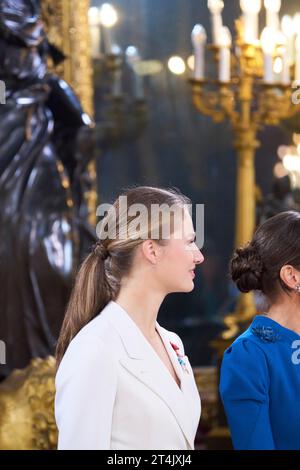 Madrid. Spanien. 20231031 leistet Kronprinzessin Leonor am 31. Oktober 2023 in Madrid den Treueid zur spanischen Verfassung der Prinzessin von Asturien im Königspalast Stockfoto