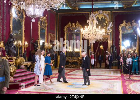 Madrid. Spanien. 20231031, König Felipe VI. Von Spanien, Königin Letizia von Spanien, Kronprinzessin Leonor, Prinzessin Sofia nimmt am 31. Oktober 2023 in Madrid, Spanien, den Treueid auf die spanische Verfassung der Prinzessin von Asturien ab Stockfoto