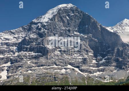 Nahaufnahme der Nordwand des eiger im sonnigen Sommertag des berner oberlandes schweiz Stockfoto