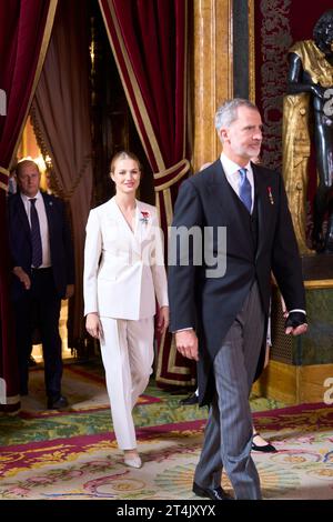 Madrid, Madrid, Spanien. 31. Oktober 2023. König Felipe VI. Von Spanien, Kronprinzessin Leonor nimmt am 31. Oktober 2023 im Königspalast in Madrid, Spanien, den Treueid zur spanischen Verfassung der Prinzessin von Asturien ab (Foto: © Jack Abuin/ZUMA Press Wire). Nicht für kommerzielle ZWECKE! Stockfoto