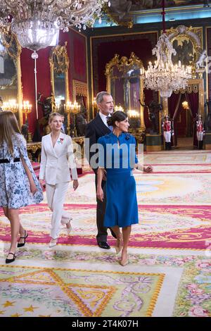 Madrid, Madrid, Spanien. 31. Oktober 2023. König Felipe VI. Von Spanien, Königin Letizia von Spanien, Kronprinzessin Leonor nimmt am 31. Oktober 2023 im Königspalast in Madrid, Spanien den Treueid zur spanischen Verfassung der Prinzessin von Asturien ab (Foto: © Jack Abuin/ZUMA Press Wire). Nicht für kommerzielle ZWECKE! Stockfoto