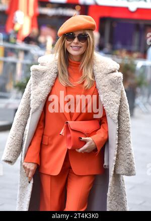 London, Großbritannien. 31. Oktober 2023. Amanda Holden wurde in den Global Radio Studios in London gesehen. Quelle: SOPA Images Limited/Alamy Live News Stockfoto
