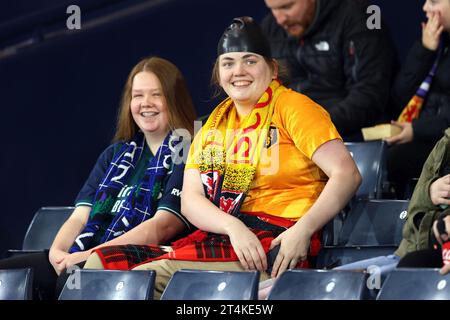 31. Oktober 2023. GLASGOW - schottische Fans beim UEFA Nations League-Frauenspiel zwischen Schottland und den Niederlanden am 31. Oktober 2023 im Hampden Park in Glasgow. ANP ROBERT PERRY Credit: ANP/Alamy Live News Stockfoto