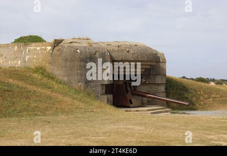 Longues-sur-Mer Battery, L, Frankreich - 21. August 2022: OLD Gun Battery of Atlatic Wall in Normandie Stockfoto