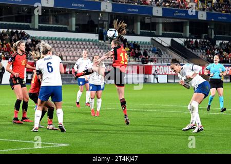 31. Oktober 2023. LEUVEN: Lucy Bronze aus England trifft beim UEFA Nations League-Spiel zwischen Belgien und England am 31. Oktober 2023 im den Dreef-Stadion in Leuven. ANP | Hollandse Hoogte | GERRIT VAN COLOGNE Credit: ANP/Alamy Live News Stockfoto