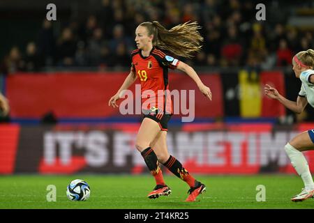 Heverlee, Belgien. 31. Oktober 2023. Die belgische Sari Kees wurde während eines Fußballspiels zwischen der belgischen Frauennationalmannschaft Red Flames und England, Spiel 4/6 in der Gruppe A1 der UEFA Women's Nations League 2023-2024, am Dienstag, den 31. Oktober 2023 in Heverlee gezeigt. BELGA FOTO DAVID CATRY Credit: Belga News Agency/Alamy Live News Stockfoto