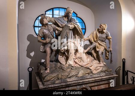 Das Innere der Buergersaalkirche, Bürgerhalskirche in München. Es wurde 1709 erbaut und ist ein historisches Gebäude in der Innenstadt von Mu Stockfoto