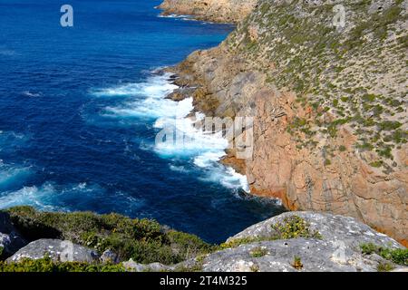 Die zerklüftete Küste rund um den Whaler's Way im Lincoln National Park auf der Eyre Peninsula in Südaustralien Stockfoto