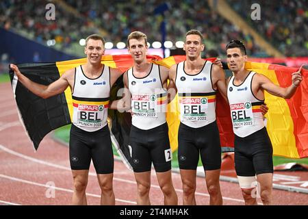 Alexander Doom, Julien Watrin, Kevin Borlée, Dylan Borlee (Belgien). 4x400 Relais Silbermedaille. Europameisterschaften München 2022 Stockfoto