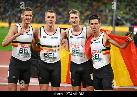 Alexander Doom, Julien Watrin, Kevin Borlée, Dylan Borlee (Belgien). 4x400 Relais Silbermedaille. Europameisterschaften München 2022 Stockfoto