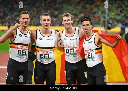 Alexander Doom, Julien Watrin, Kevin Borlée, Dylan Borlee (Belgien). 4x400 Relais Silbermedaille. Europameisterschaften München 2022 Stockfoto