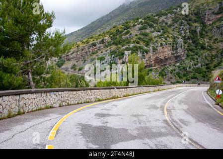 Staatsstraße 18 (SS18) - Italien Stockfoto